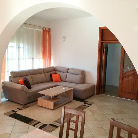Apartment Sandra Umago Esterno foto