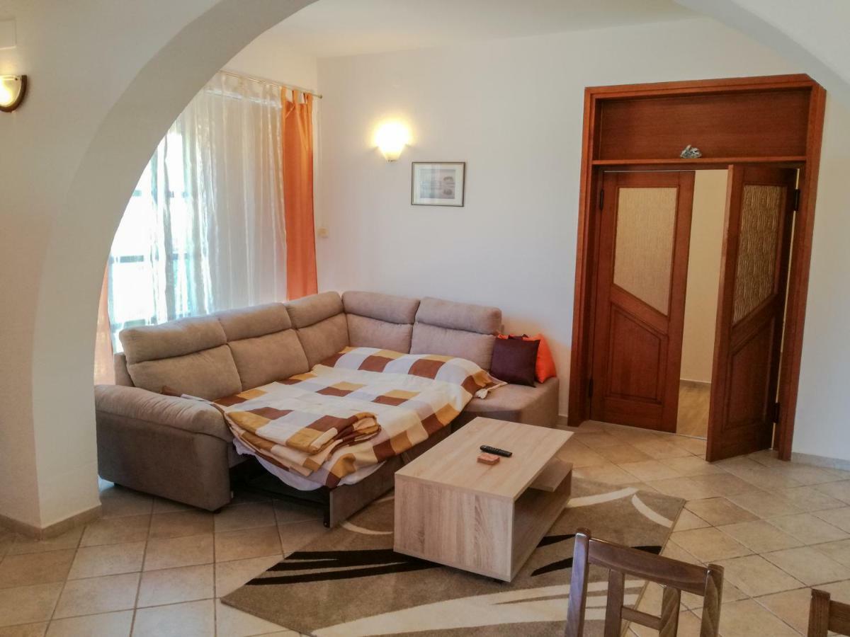 Apartment Sandra Umago Esterno foto