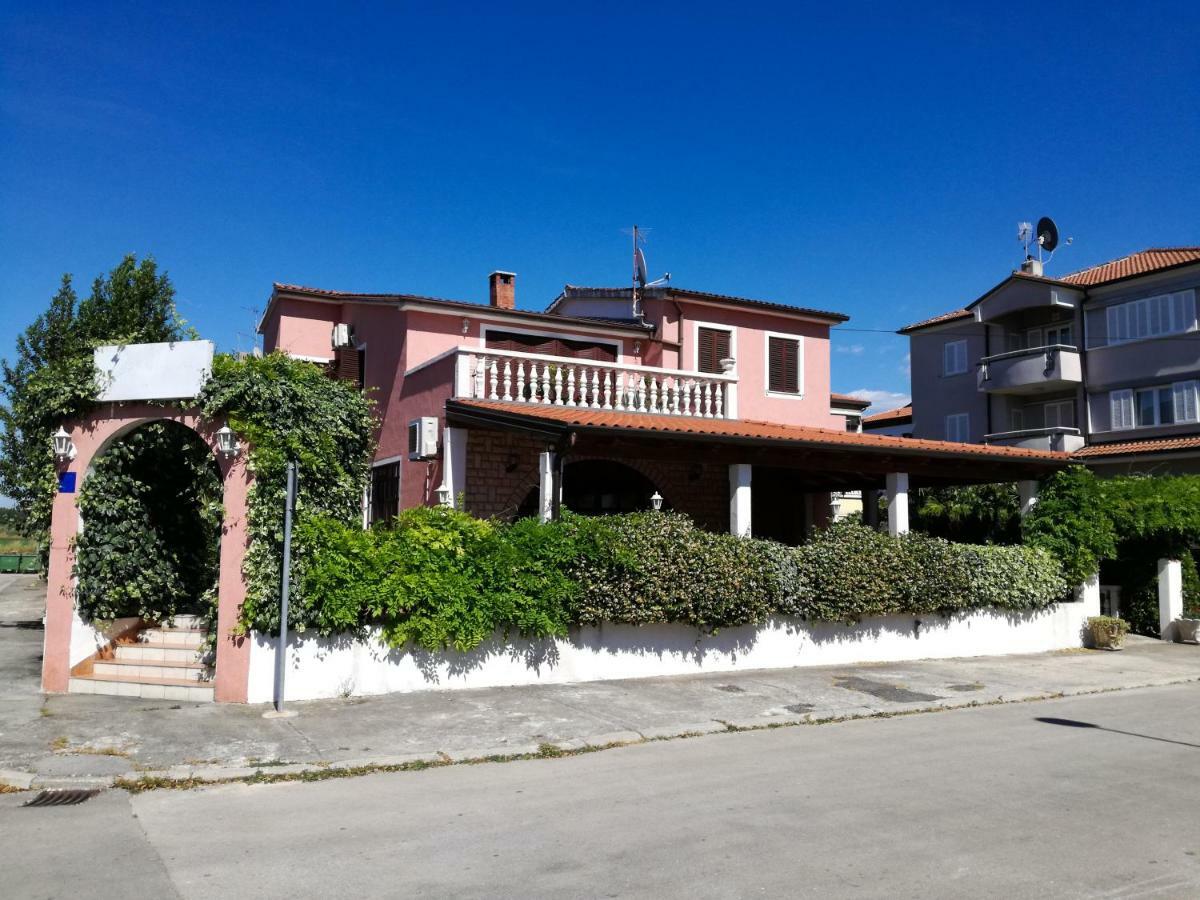 Apartment Sandra Umago Esterno foto